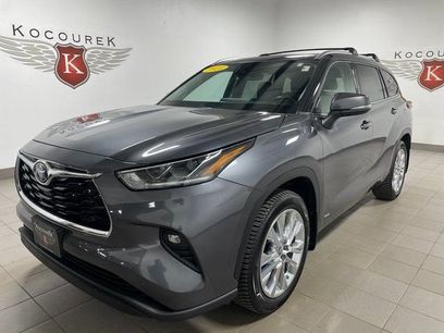 Used 2023 Toyota Highlander Limited