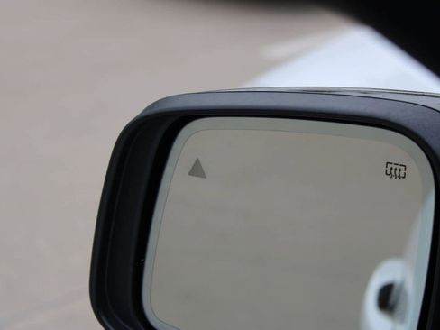 Used 2024 Dodge Durango GT image 16