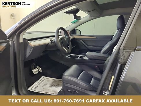 Used 2023 Tesla Model Y Performance AWD/4WD image 9