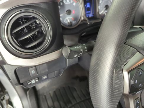 Used 2021 Toyota Tacoma SR5 image 21