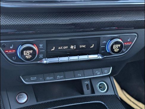 Used 2022 Audi SQ5 Premium Plus image 17