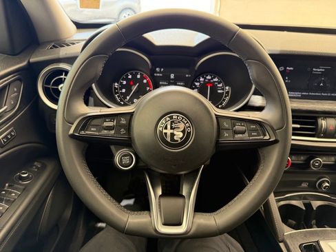 Used 2021 Alfa Romeo Stelvio Sprint RWD image 20