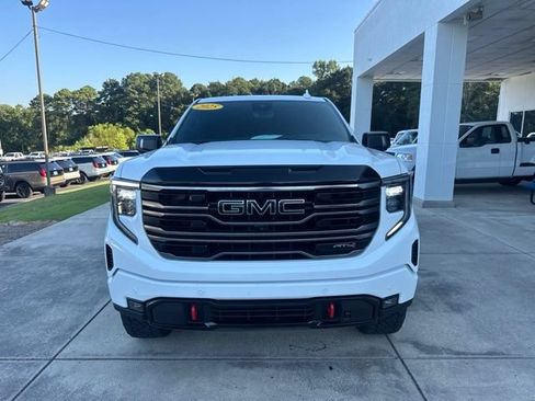 Used 2025 GMC Sierra 1500 AT4 w/ AT4 Premium Package AWD/4WD image 2