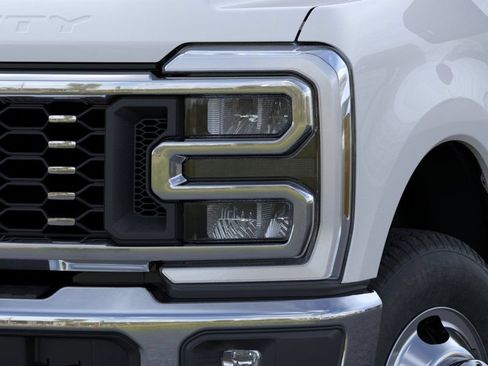 New 2026 Ford F350 Lariat w/ Lariat Premium Package AWD/4WD image 20