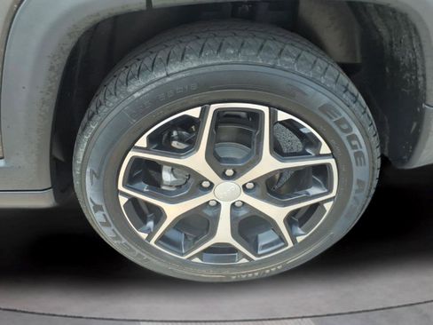 Used 2024 Jeep Compass Limited AWD/4WD image 12