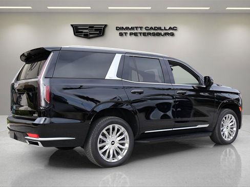 Used 2024 Cadillac Escalade Premium Luxury w/ Performance Package image 5