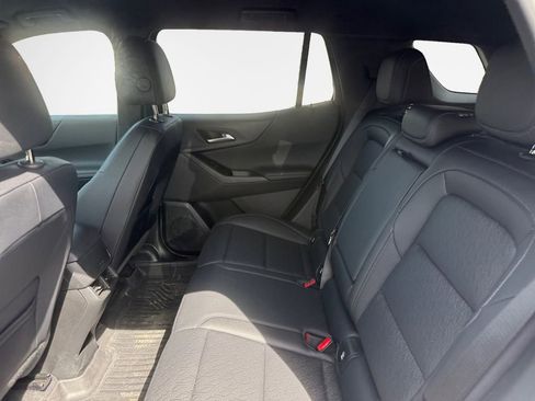 Used 2025 Chevrolet Equinox LT w/ Convenience Package II image 24