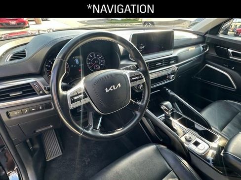 Used 2022 Kia Telluride S image 3