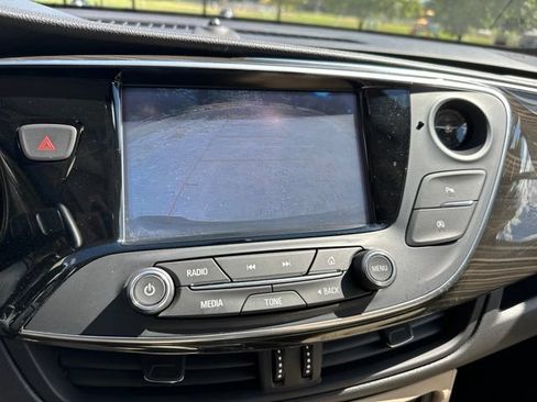 Used 2020 Buick Envision Essence w/ Experience Buick Package AWD/4WD image 32