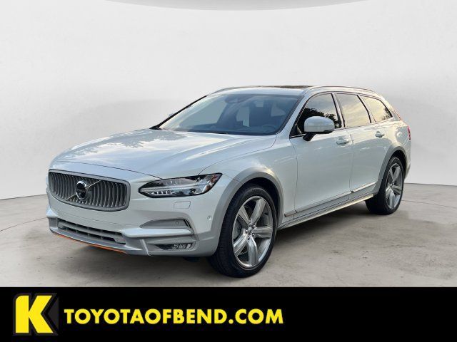 Used 2019 Volvo V90 T6 Cross Country Ocean Race AWD/4WD image 1