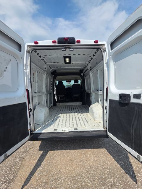Used 2024 RAM ProMaster 2500 w/ Convenience Group FWD image 10