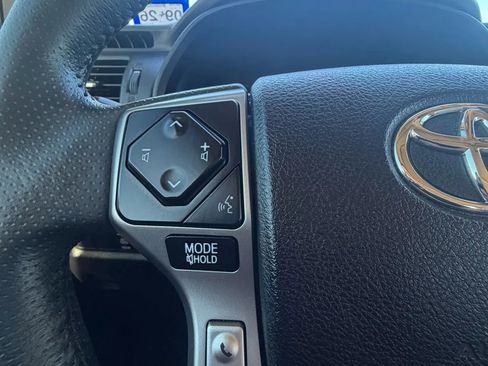 Used 2022 Toyota 4Runner SR5 Premium w/ Moonroof Package image 15