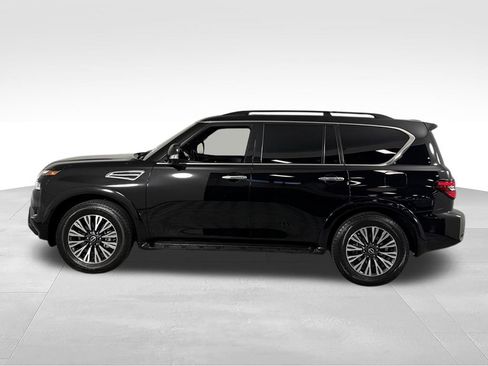 Used 2023 Nissan Armada SL w/ Midnight Edition Package RWD image 10