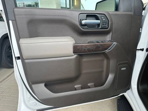 Used 2021 GMC Sierra 1500 SLT w/ SLT Premium Plus Package RWD image 10