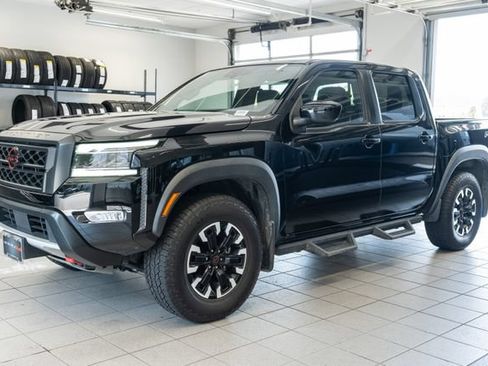 Used 2023 Nissan Frontier PRO-4X w/ Tow Package AWD/4WD image 3