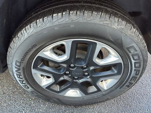 Used 2018 Jeep Compass Trailhawk w/ Leather Interior Group image 9