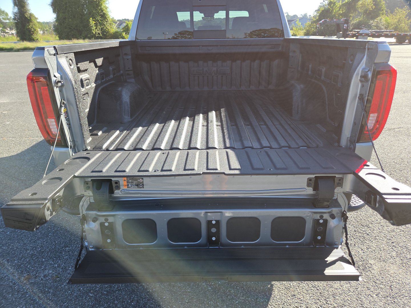 New 2026 GMC Sierra 1500 AT4 AWD/4WD image 23