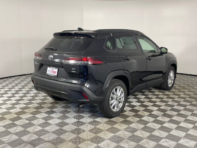 New 2026 Toyota Corolla Cross LE w/ Moonroof Package AWD/4WD image 9
