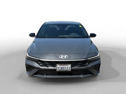 Certified 2025 Hyundai Elantra Sport FWD image 8