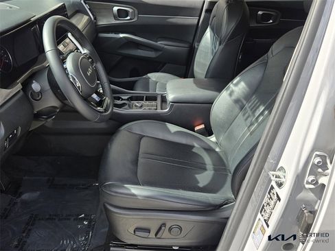 Certified 2022 Kia Sorento S image 11