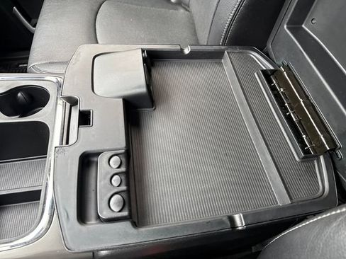 Used 2017 RAM 1500 Sport image 22