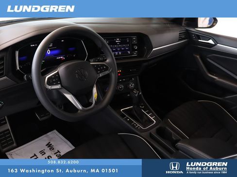 Used 2023 Volkswagen Jetta Sport FWD image 8