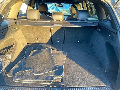 Used 2018 Mercedes-Benz GLC 300 4MATIC image 24