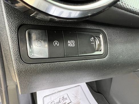 Used 2026 Chevrolet Equinox LT FWD image 24