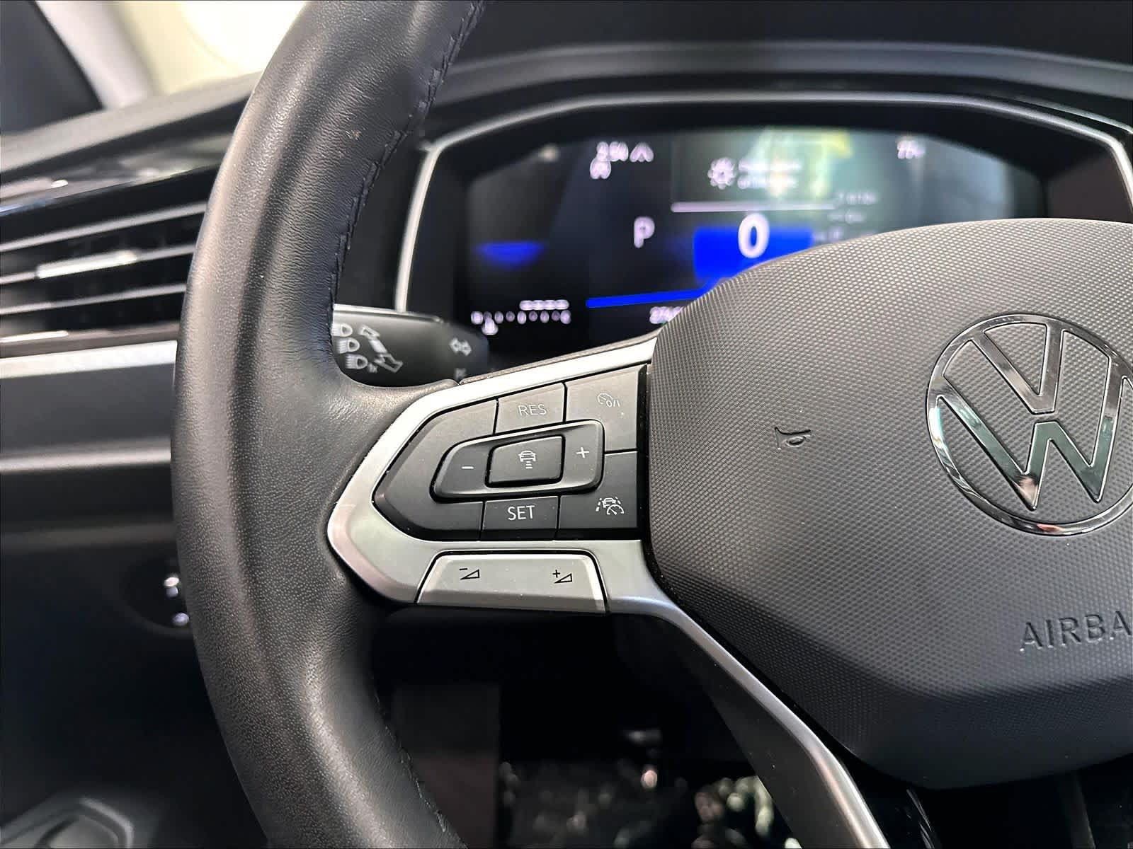 Used 2024 Volkswagen Jetta SE w/ Panoramic Sunroof Package FWD image 13
