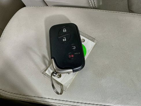 Used 2010 Lexus IS 350C RWD image 37