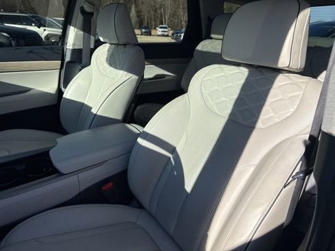 Used 2022 Hyundai Palisade Limited image 12