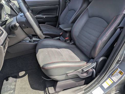 Used 2025 Mitsubishi Outlander Sport SE AWD/4WD image 14