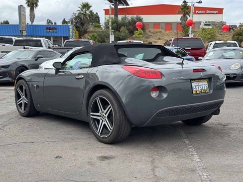 Used 2009 Pontiac Solstice Convertible w/ Premium Package RWD image 8