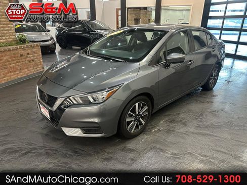 Used 2021 Nissan Versa SV image 1