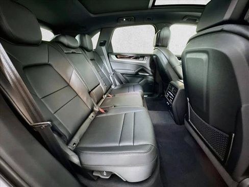 New 2026 Porsche Cayenne AWD/4WD image 23