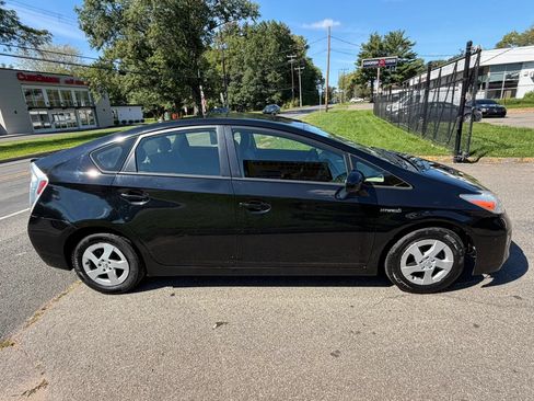 Used 2013 Toyota Prius Two FWD image 4