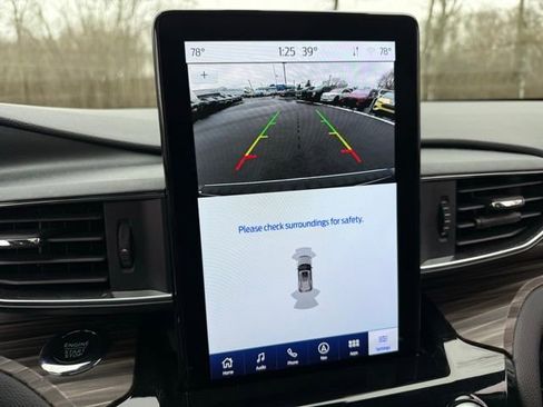 Certified 2023 Ford Explorer Limited w/ Limited Technology Package image 34