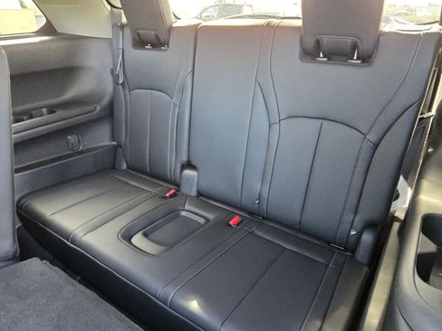 New 2025 INFINITI QX60 Sensory w/ Vision Package image 18