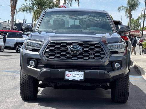 Certified 2023 Toyota Tacoma TRD Off-Road image 11