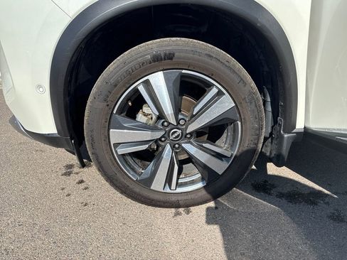 Used 2023 Nissan Rogue Platinum w/ Platinum Premium Package AWD/4WD image 22