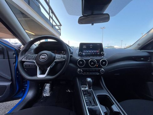 Used 2025 Nissan Sentra SV FWD image 32