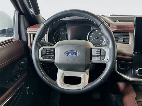 Used 2024 Ford Expedition Max Limited image 18