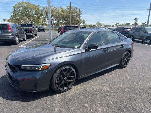Used 2025 Honda Civic Sport image 3