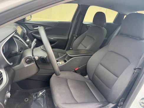 Used 2024 Chevrolet Malibu LT FWD image 22