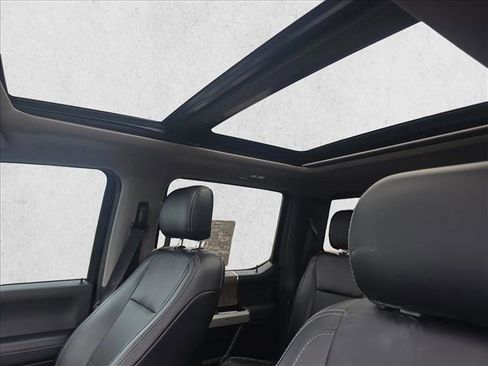 Used 2019 Ford F350 Lariat w/ Lariat Ultimate Package AWD/4WD image 13
