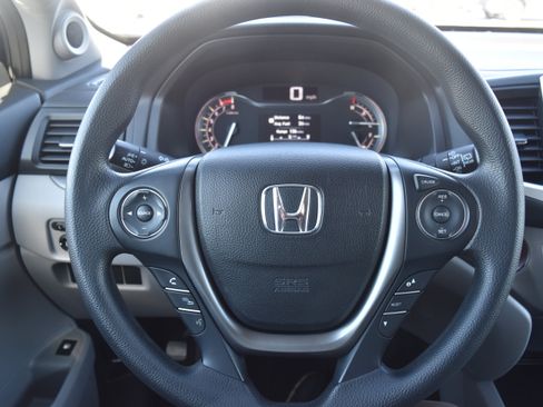 Certified 2017 Honda Pilot LX image 17