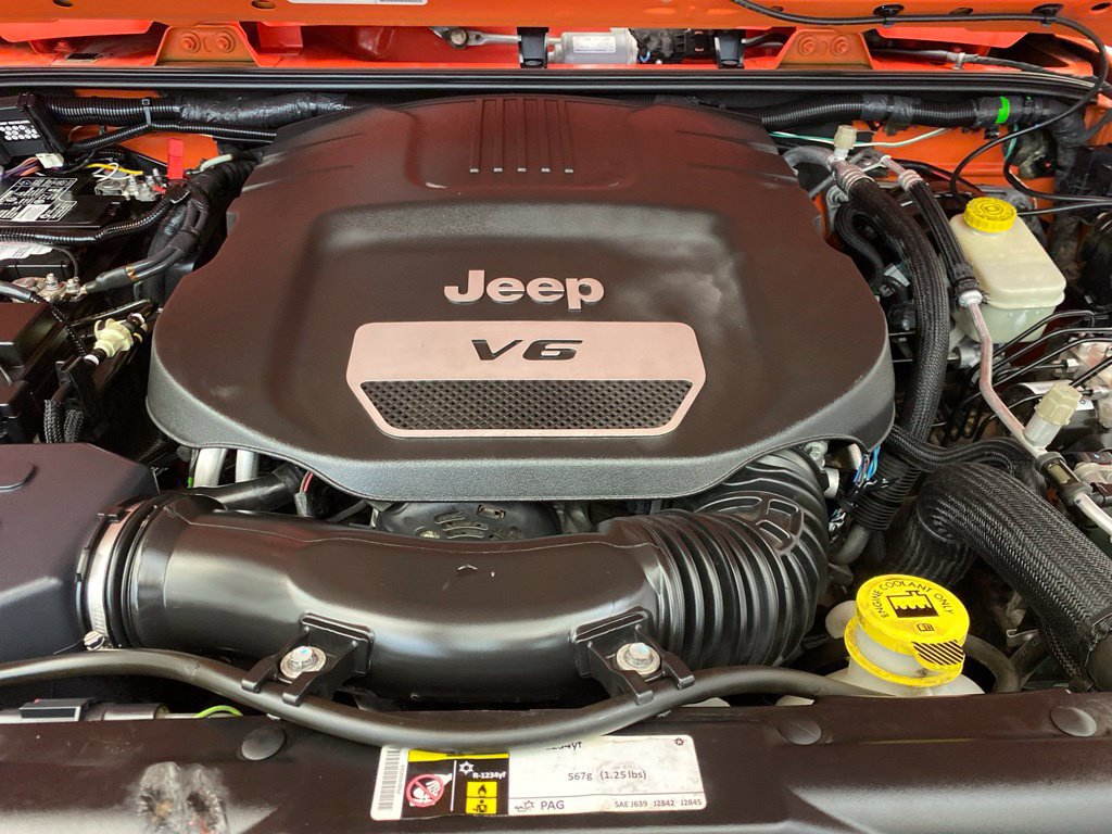 Used 2015 Jeep Wrangler Unlimited Sport w/ Quick Order Package 24S AWD/4WD image 24