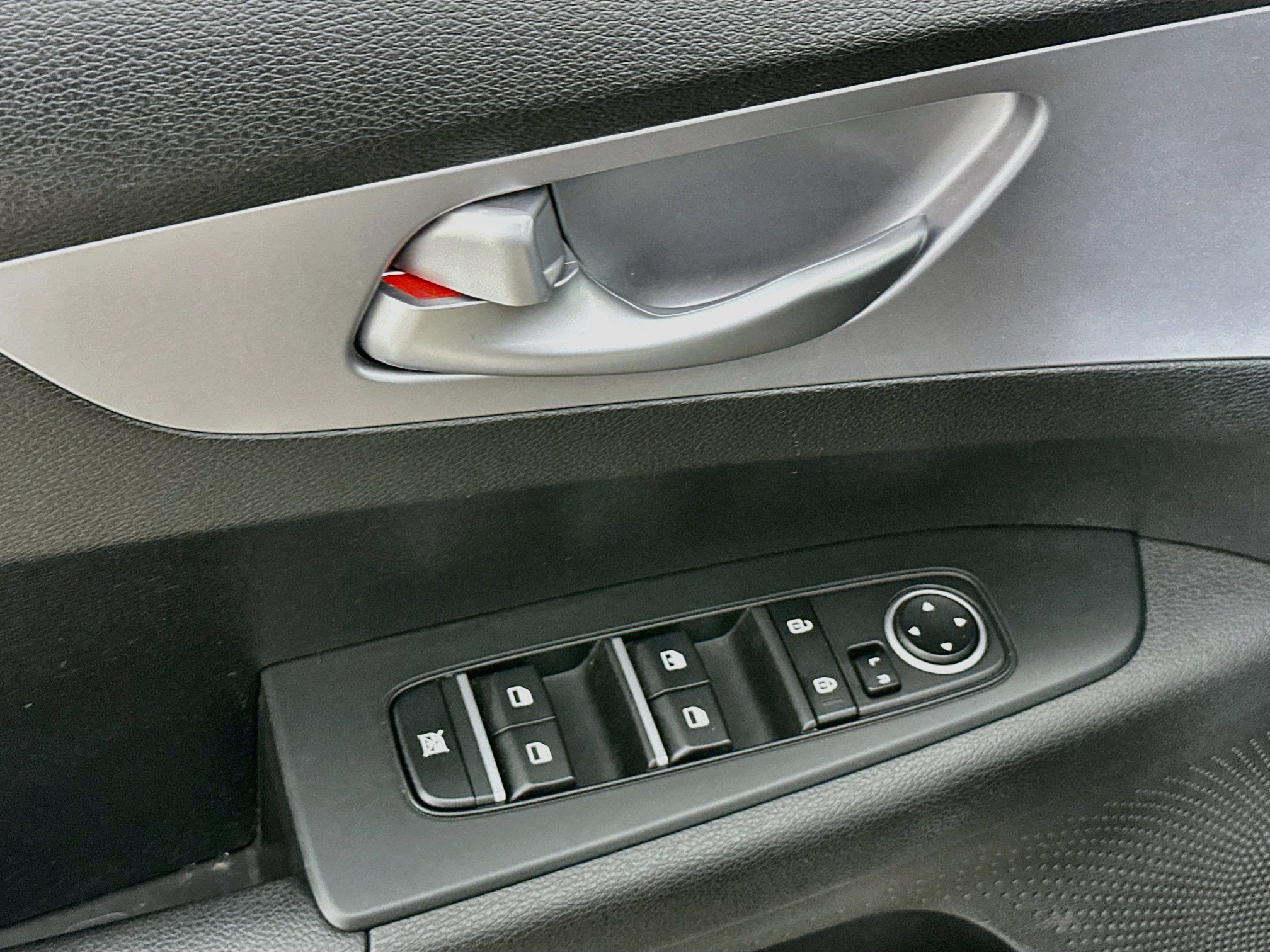 Used 2023 Kia Forte LXS w/ LXS Technology Package FWD image 15