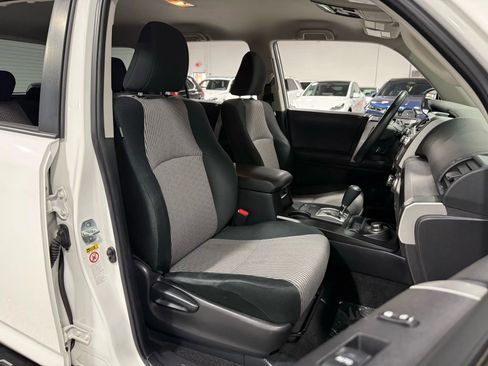 Used 2017 Toyota 4Runner SR5 image 51