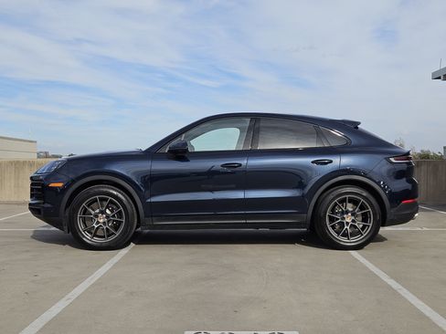Certified 2025 Porsche Cayenne S image 2